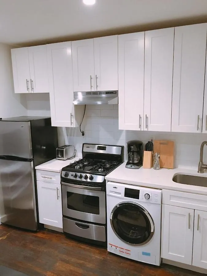 Apartment Gershwin Theatre 30 Day Stays New York